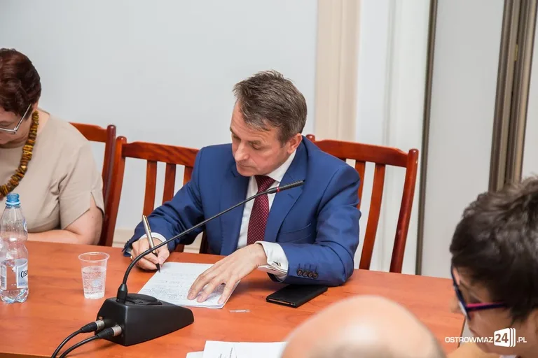 Nadzwyczajnie zgodna sesja rady miasta (zdjęcia)
