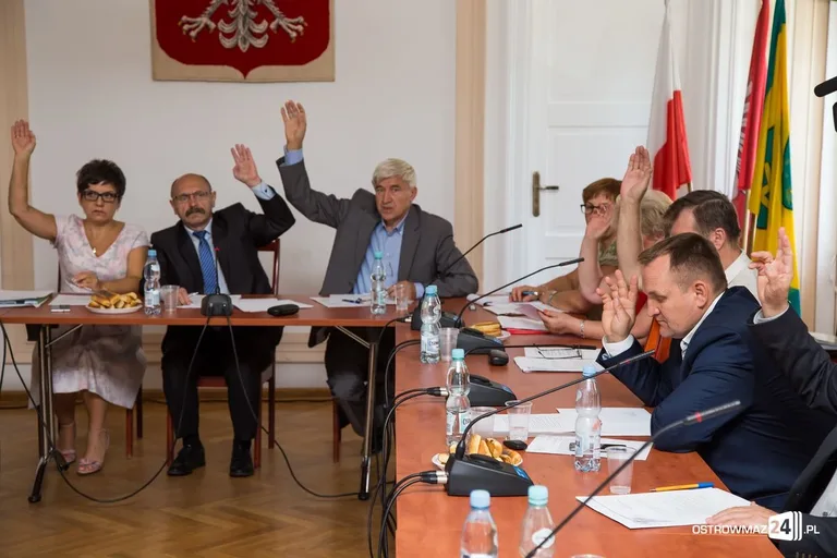 Nadzwyczajnie zgodna sesja rady miasta (zdjęcia)