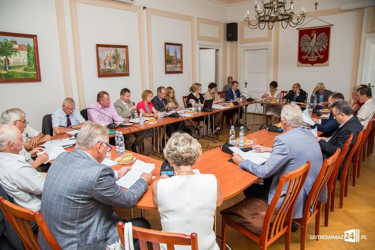 Nadzwyczajnie zgodna sesja rady miasta (zdjęcia)
