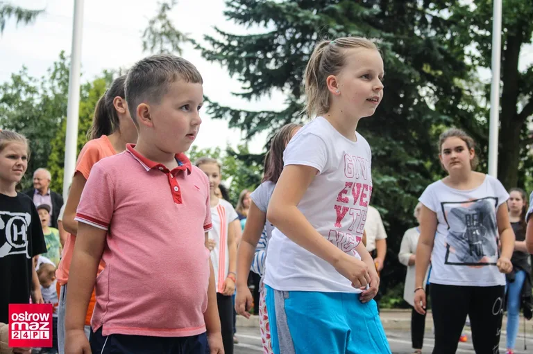 Tańczyli przed ratuszem (zdjęcia)