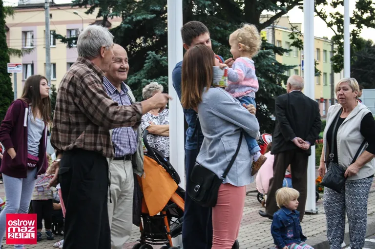 Tańczyli przed ratuszem (zdjęcia)