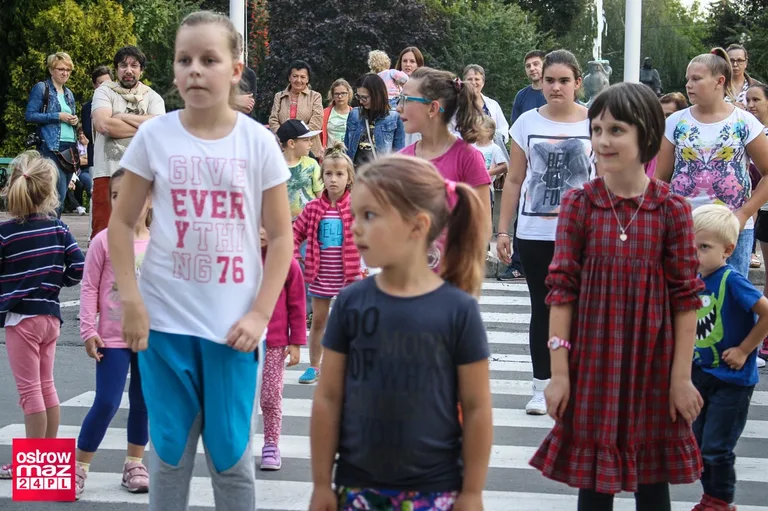 Tańczyli przed ratuszem (zdjęcia)