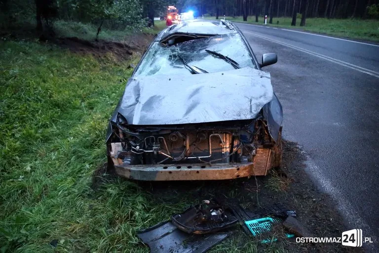 Dachowanie toyoty (zdjęcia)