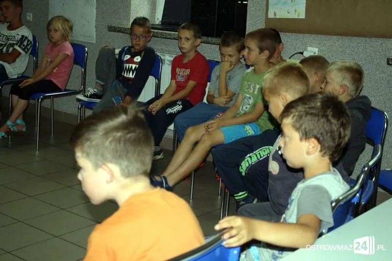 Ratownik wodny z wizytą u dzieci (zdjęcia)