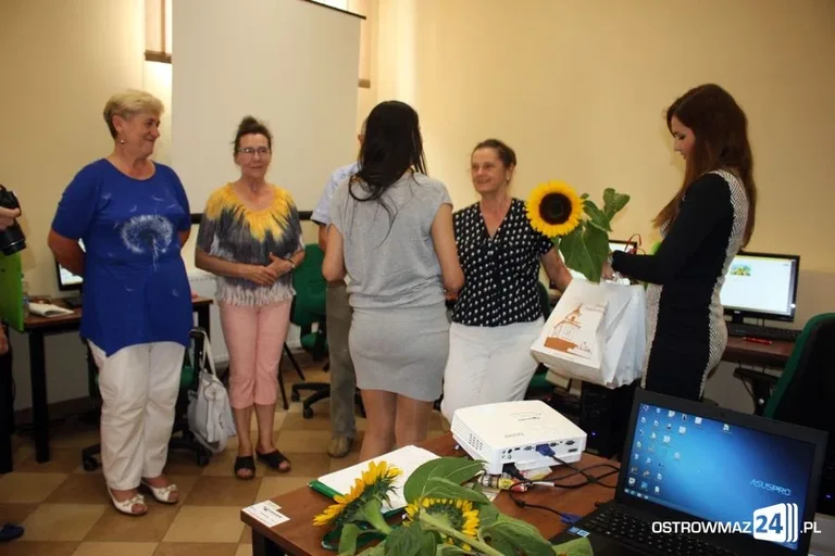 Seniorzy zakończyli kurs komputerowy (zdjęcia)