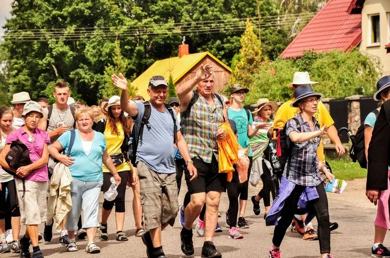 Wędrują na Jasną Górę (zdjęcia)