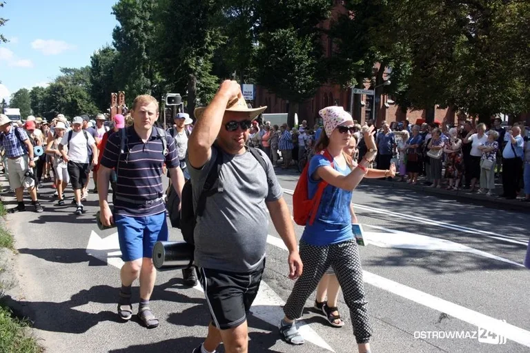 Pątnicy ruszyli na Jasną Górę (zdjęcia)