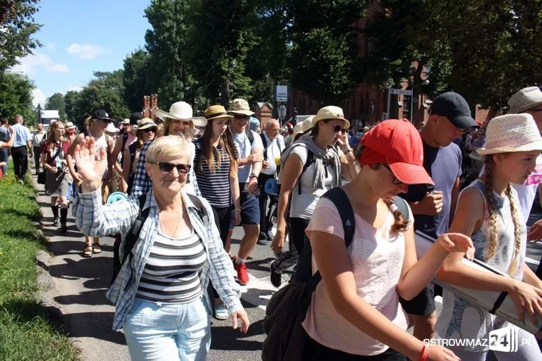 Pątnicy ruszyli na Jasną Górę (zdjęcia)