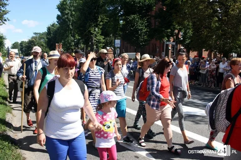 Pątnicy ruszyli na Jasną Górę (zdjęcia)