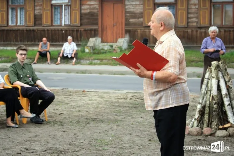 Wieczór z patriotyzmem na skwerku (zdjęcia)
