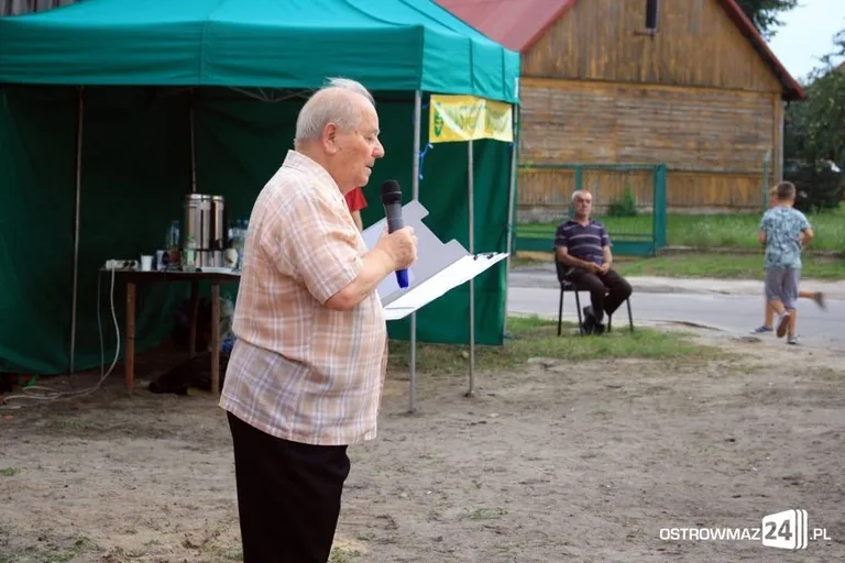 Wieczór z patriotyzmem na skwerku (zdjęcia)