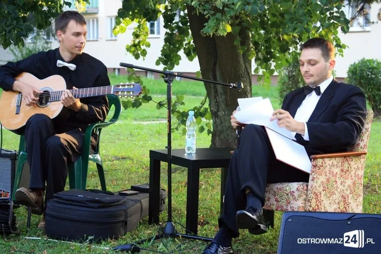 Poetyckie czytanie wierszy Waligórskiego (zdjęcia)