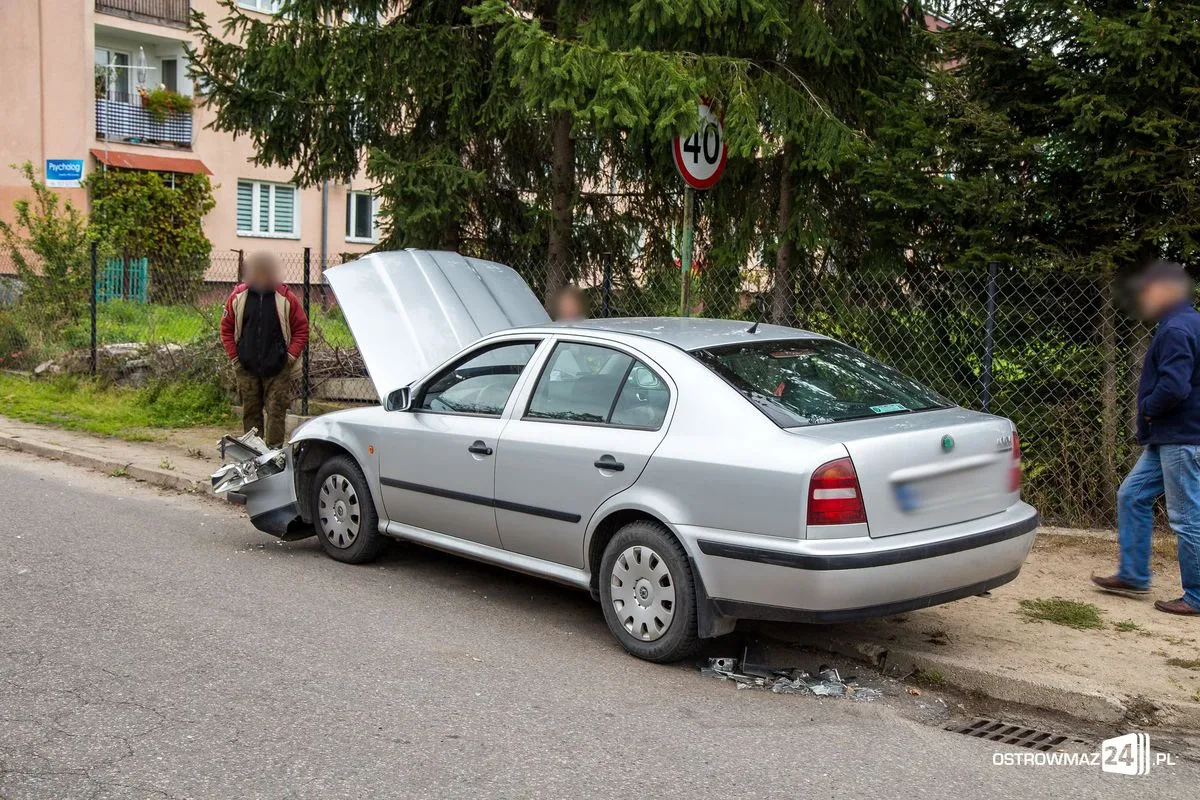 Zdarzenie drogowe na ul. Orzeszkowej (zdjęcia)