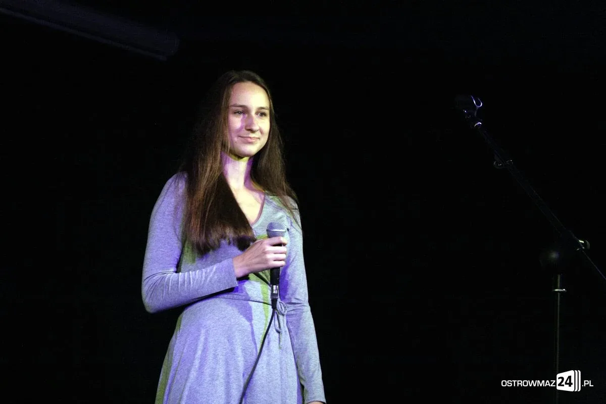 Ostrowski teatr z nową widownią (zdjęcia)