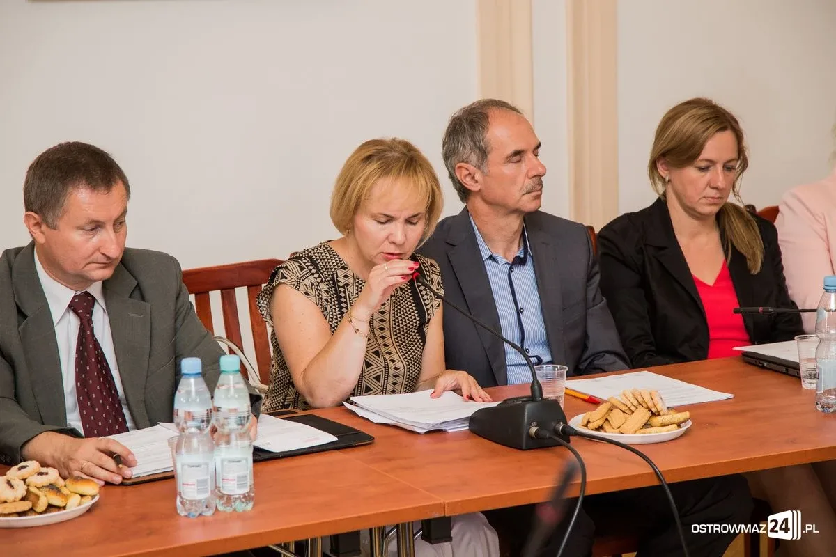 Miasto wesprze powiat w rozbudowie drogi (zdjęcia)