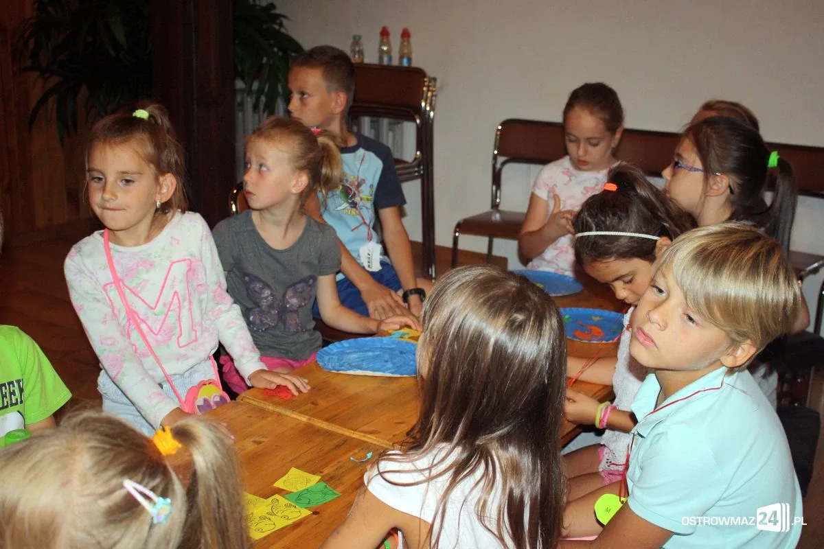 Gry i zabawy w ostrowskiej bibliotece (zdjęcia)