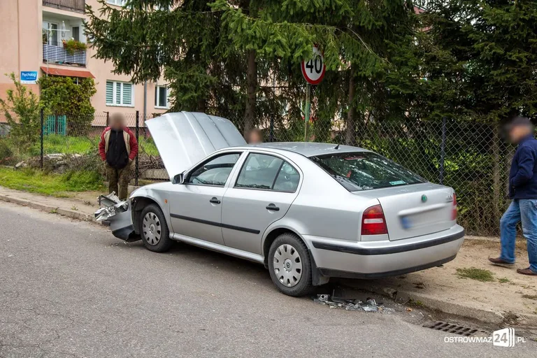 Zdarzenie drogowe na ul. Orzeszkowej (zdjęcia)