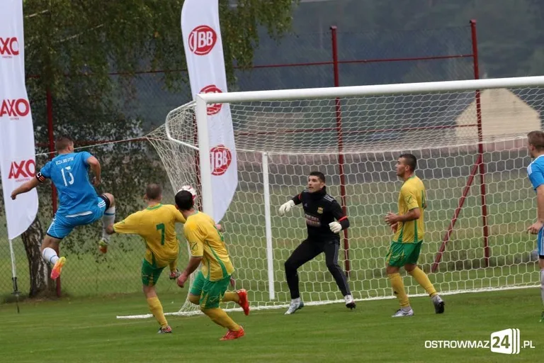 Tęcza JBB lepsza od Ostrovii (zdjęcia, wideo)