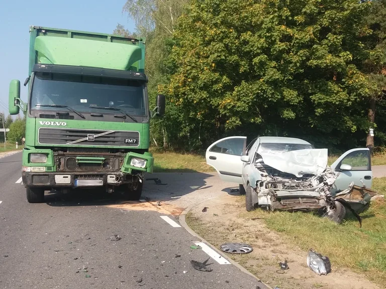 Wypadek w Zgleczewie Szlacheckim (zdjęcia)