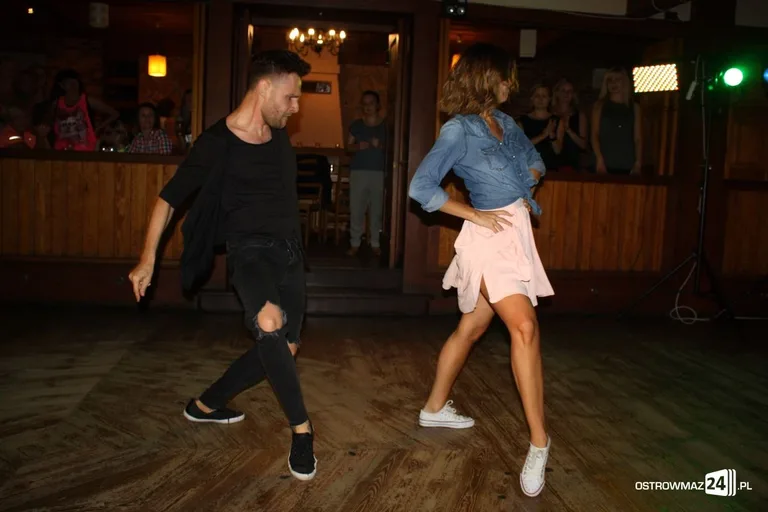 Wieczór taneczny w klubie Pewex (zdjęcia, wideo)