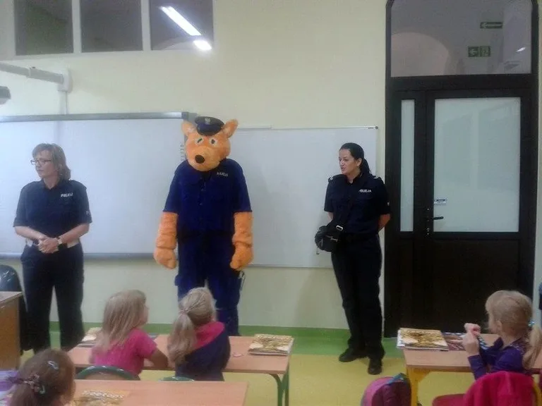 Policjanci z wizytą u pierwszoklasistów (zdjęcia)