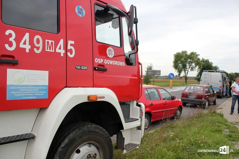 Zderzenie opla z volkswagenem (zdjęcia)