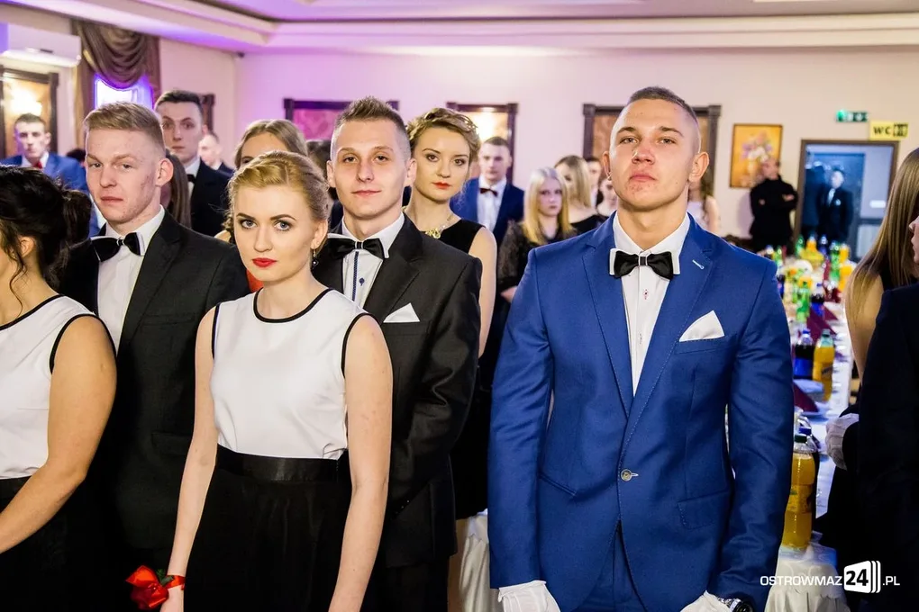Podróż w czasie. Studniówka "Rubinka" (zdjęcia, wideo)