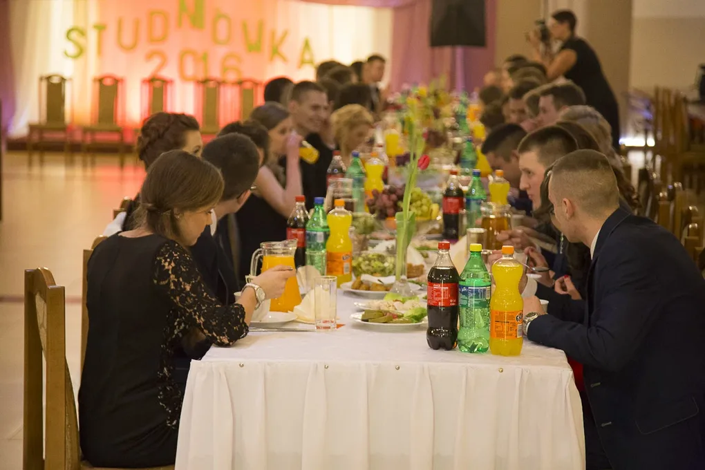 Studniówka ZS CKR w Starym Lubiejewie - jak to było w zeszłym roku?