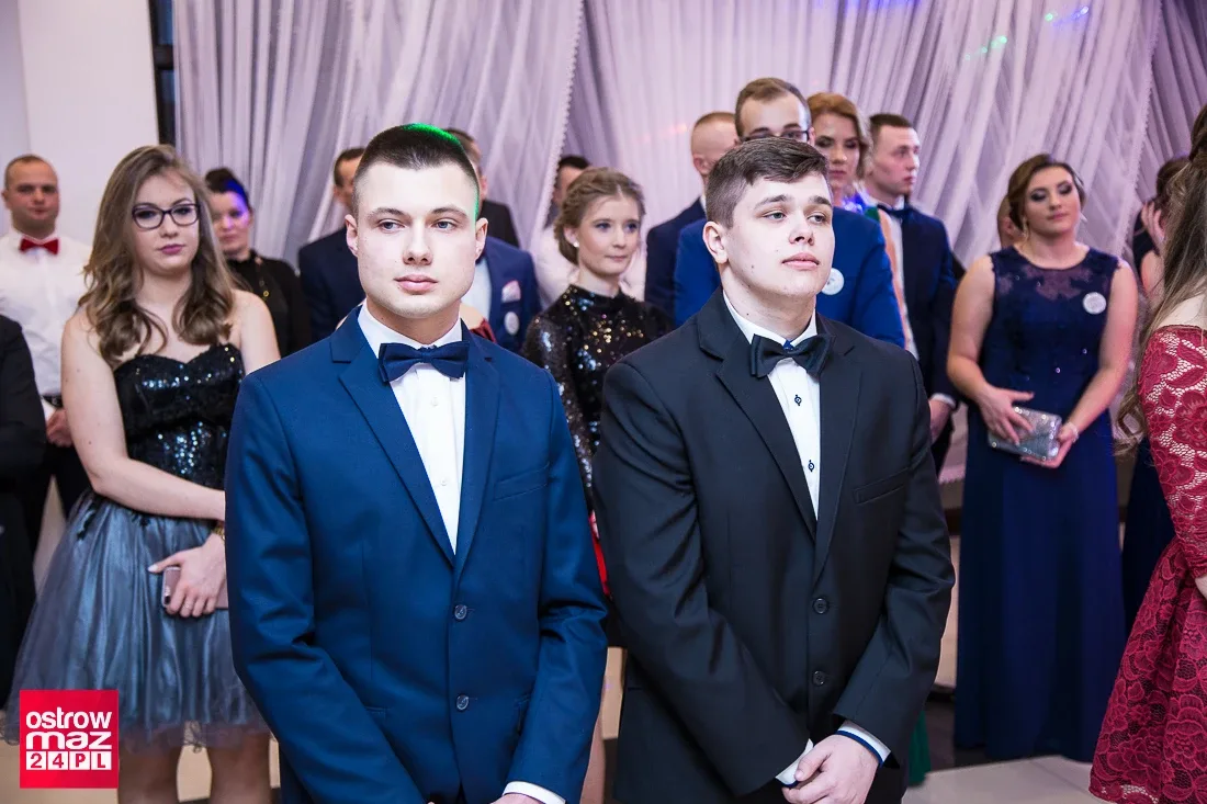 Studniówka ostrowskiego "Rubinka" (zdjęcia, wideo)