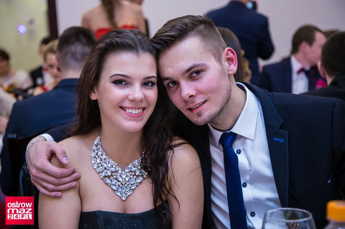 Studniówka ostrowskiego "Rubinka" (zdjęcia, wideo)