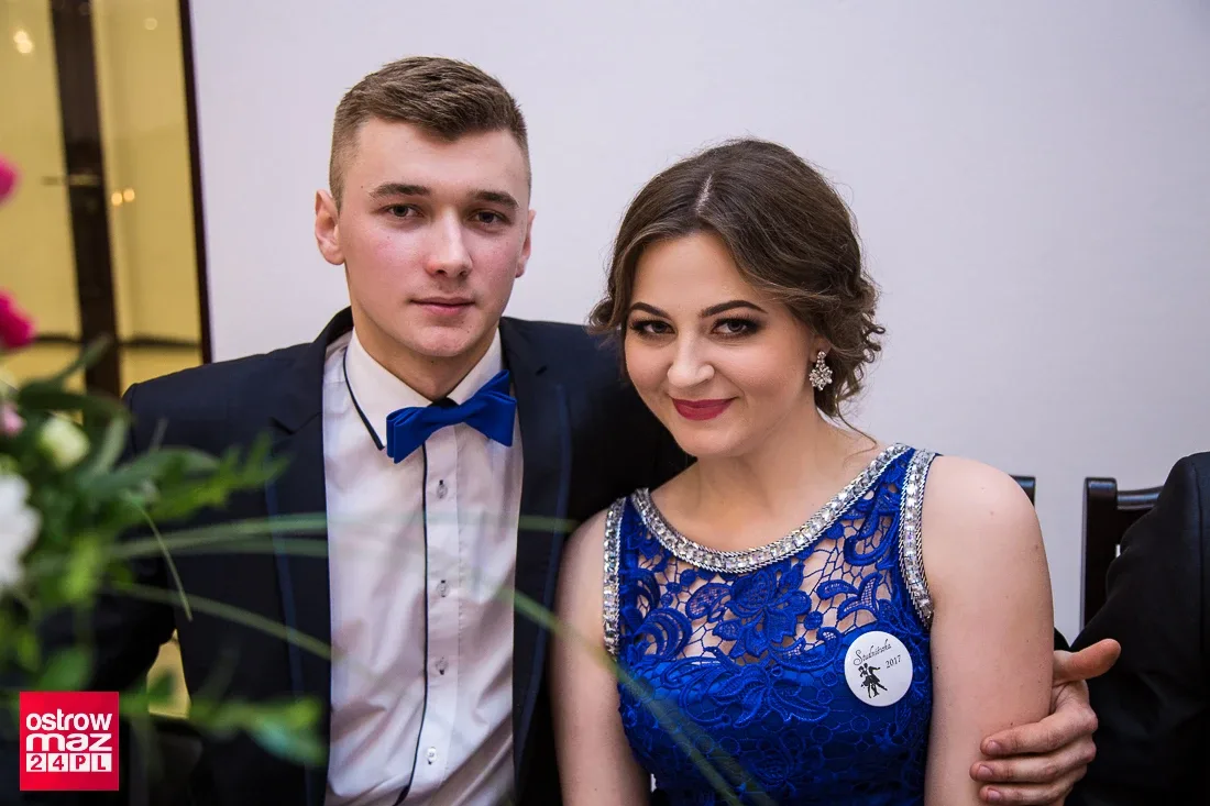 Studniówka ostrowskiego "Rubinka" (zdjęcia, wideo)