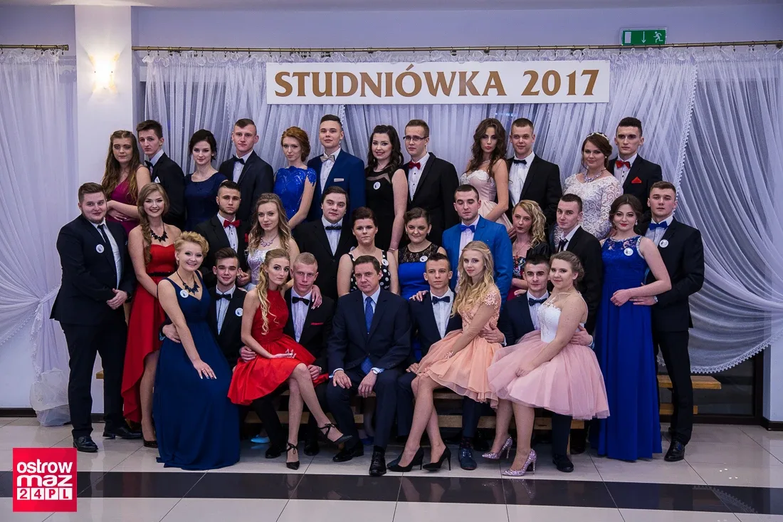 Studniówka ostrowskiego "Rubinka" (zdjęcia, wideo)