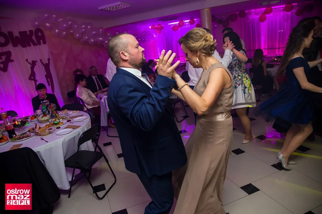 Studniówka ZS CKR w Starym Lubiejewie (zdjęcia, wideo)