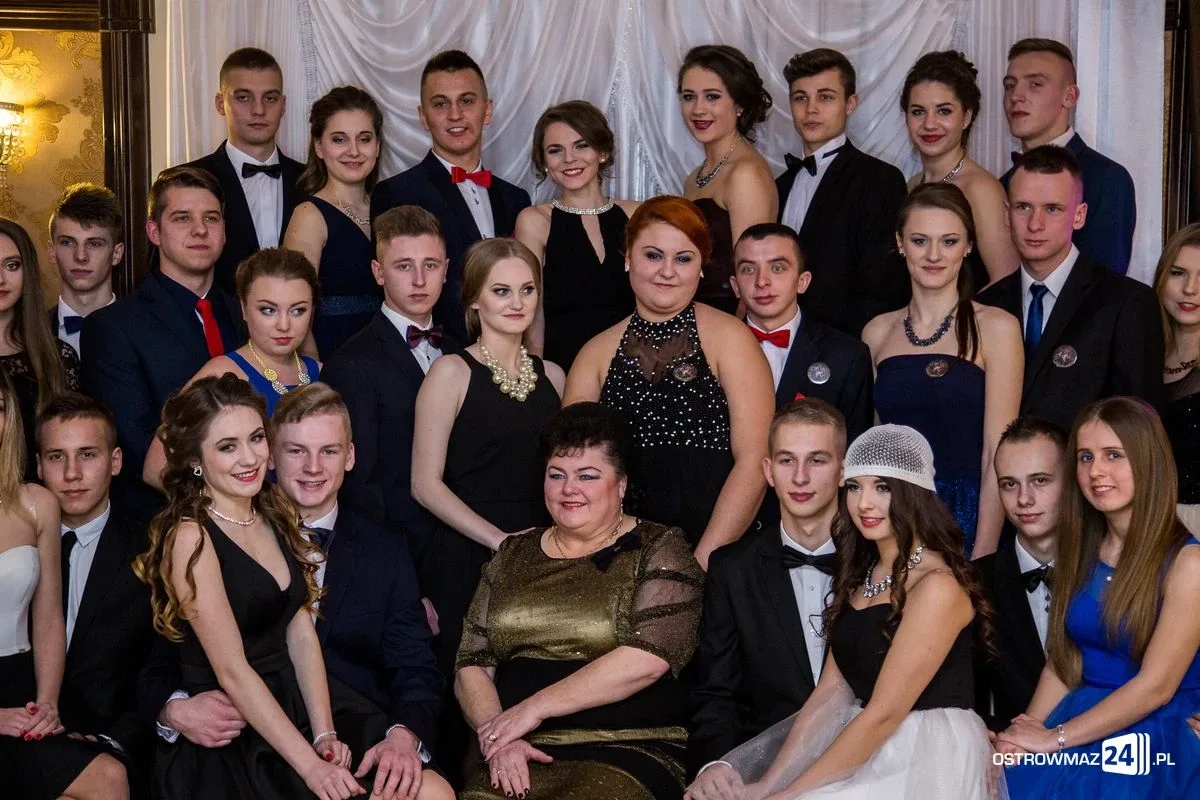 Podróż w czasie. Studniówka "Rubinka" (zdjęcia, wideo)