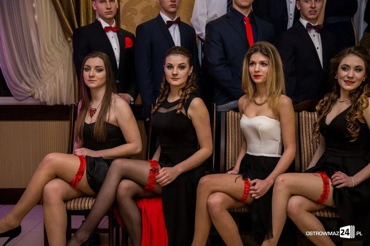 Podróż w czasie. Studniówka "Rubinka" (zdjęcia, wideo)