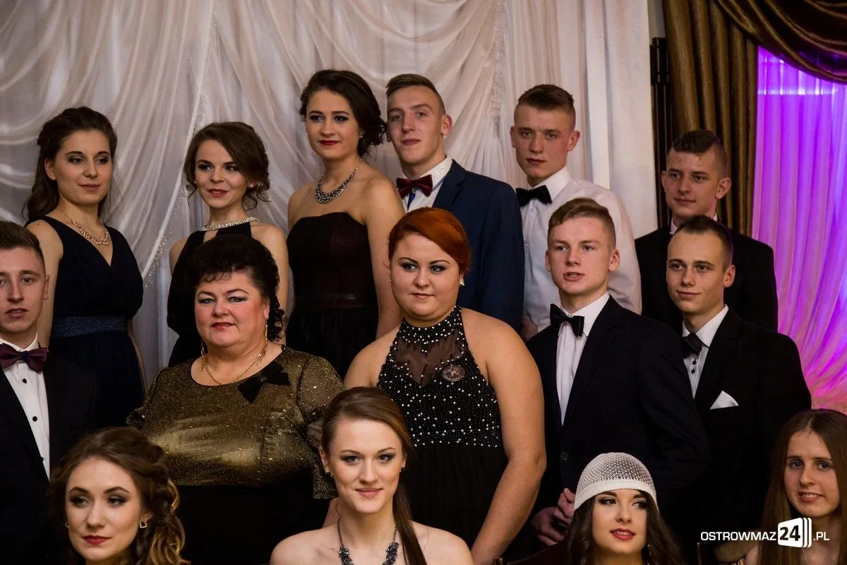 Podróż w czasie. Studniówka "Rubinka" (zdjęcia, wideo)