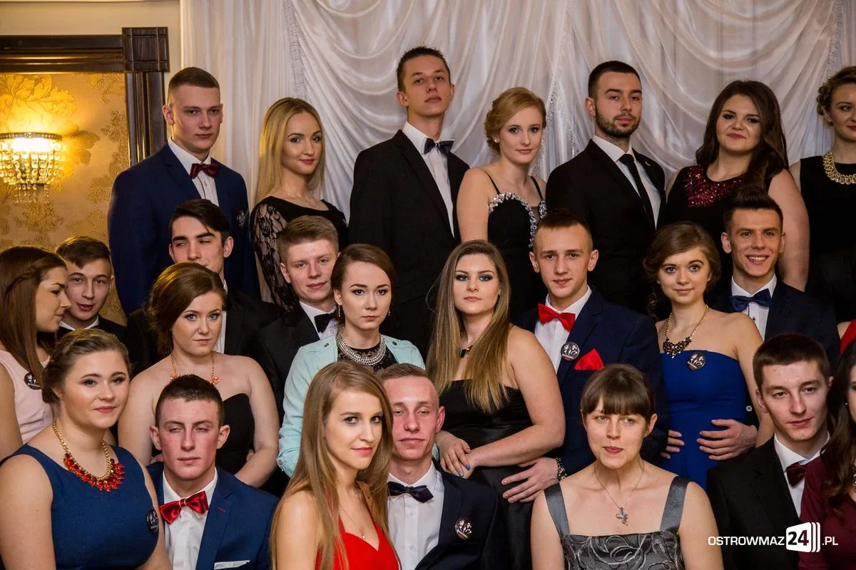 Podróż w czasie. Studniówka "Rubinka" (zdjęcia, wideo)