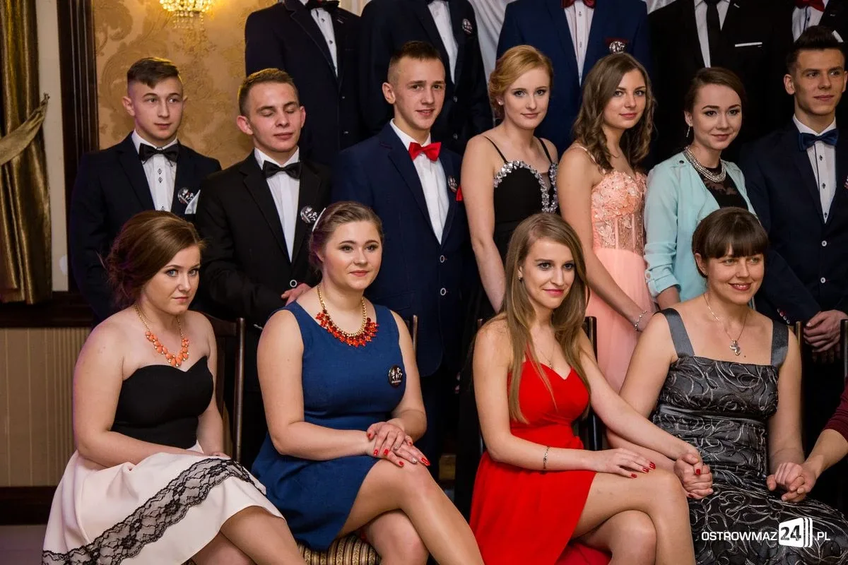 Podróż w czasie. Studniówka "Rubinka" (zdjęcia, wideo)