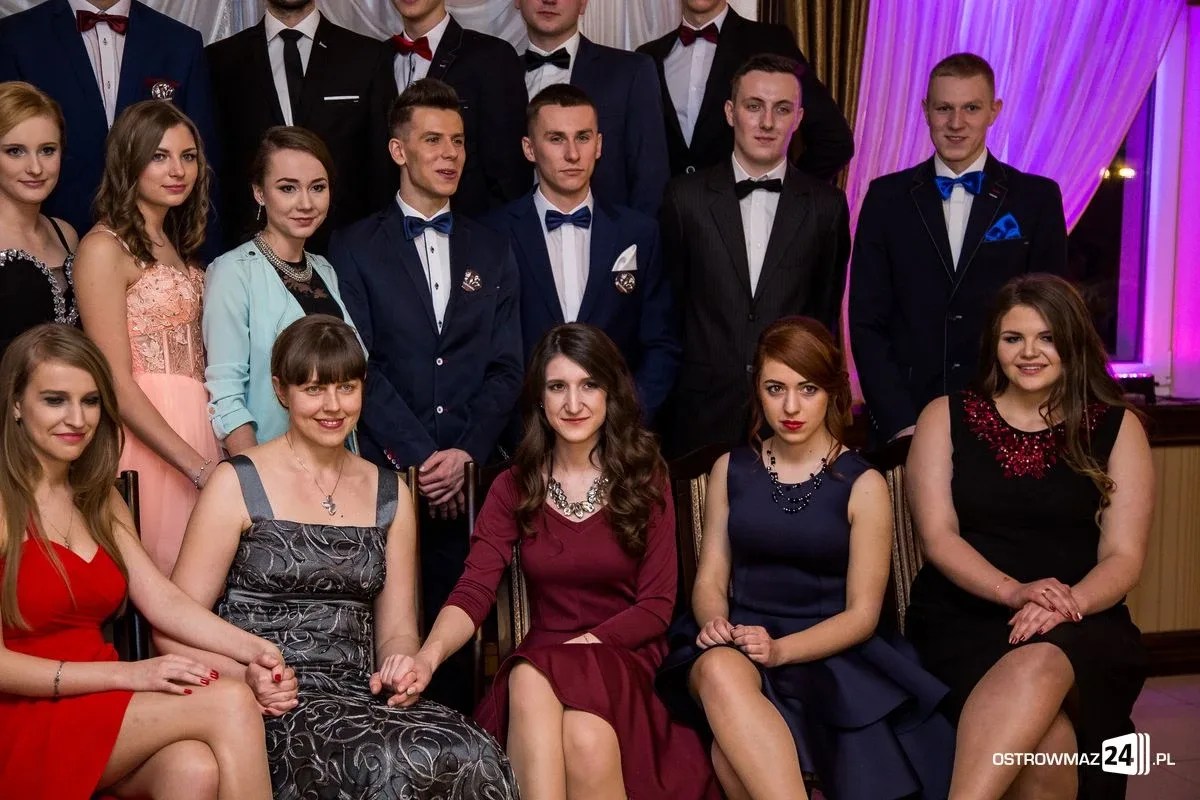 Podróż w czasie. Studniówka "Rubinka" (zdjęcia, wideo)