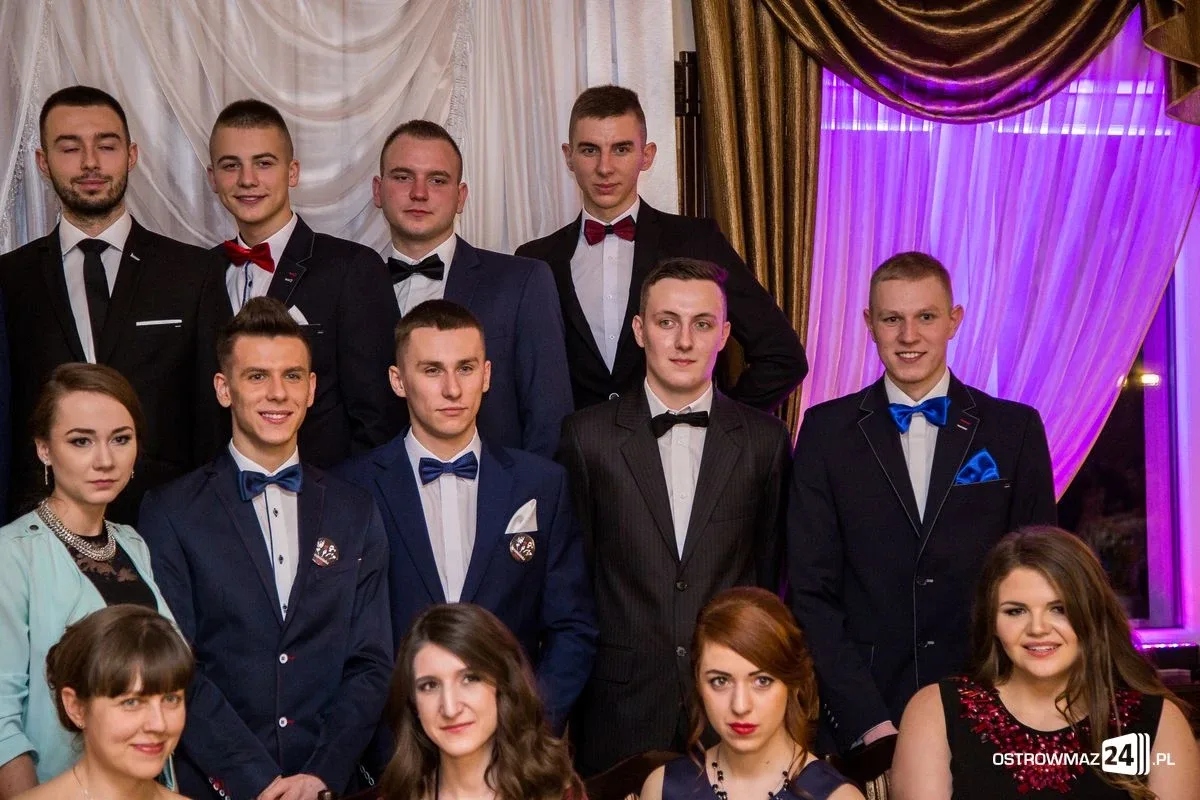 Podróż w czasie. Studniówka "Rubinka" (zdjęcia, wideo)