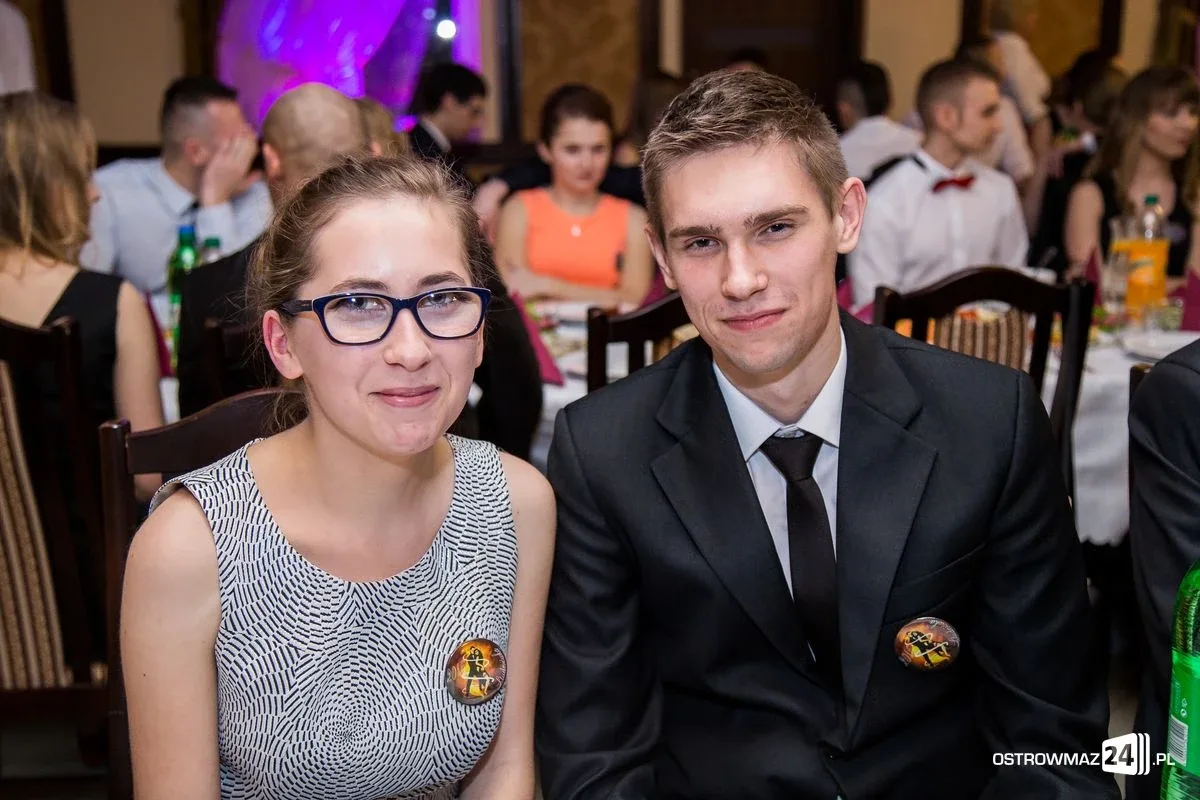 Podróż w czasie. Studniówka "Rubinka" (zdjęcia, wideo)