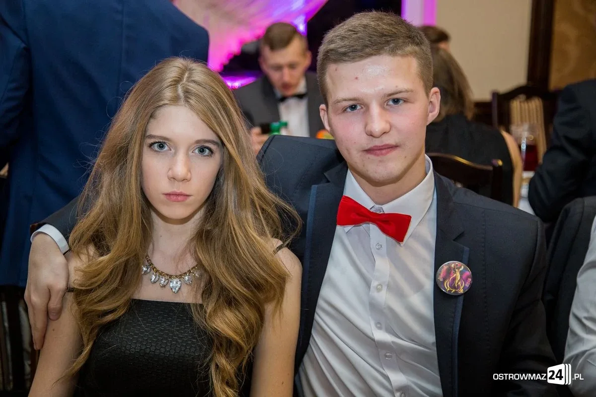 Podróż w czasie. Studniówka "Rubinka" (zdjęcia, wideo)