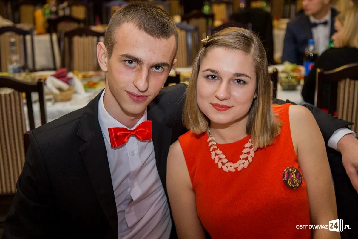 Podróż w czasie. Studniówka "Rubinka" (zdjęcia, wideo)