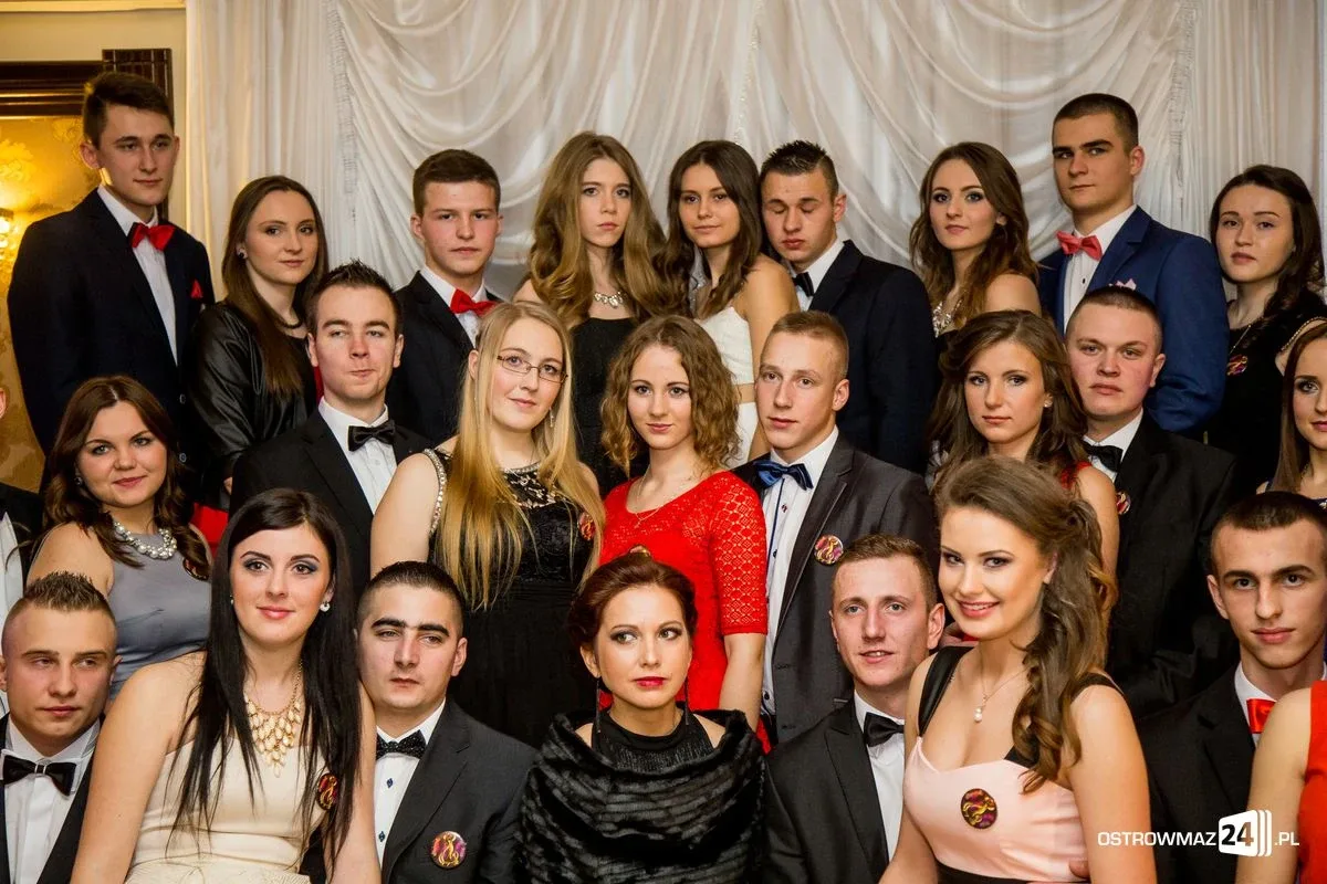 Podróż w czasie. Studniówka "Rubinka" (zdjęcia, wideo)