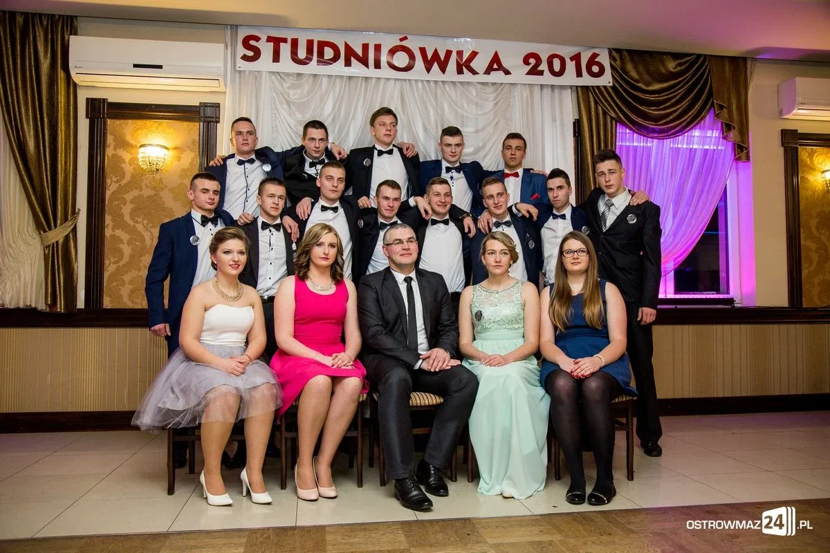 Podróż w czasie. Studniówka "Rubinka" (zdjęcia, wideo)