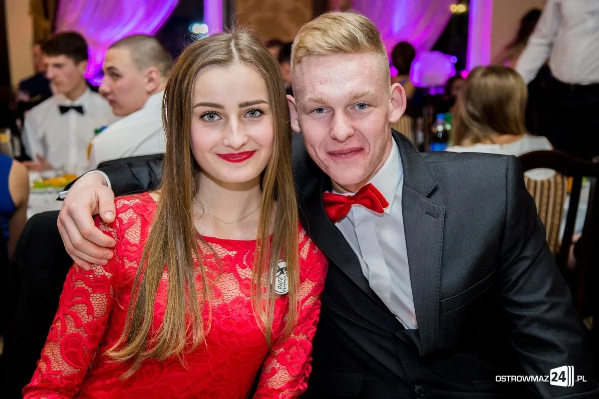 Podróż w czasie. Studniówka "Rubinka" (zdjęcia, wideo)