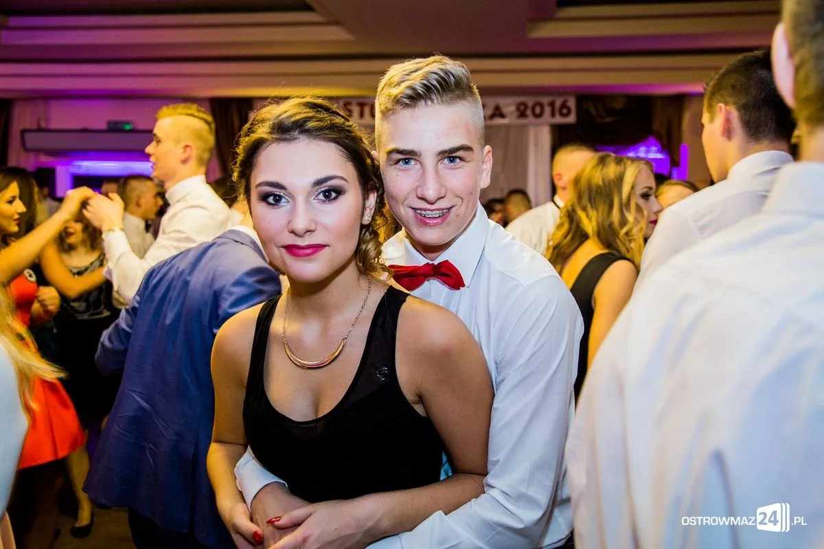 Podróż w czasie. Studniówka "Rubinka" (zdjęcia, wideo)