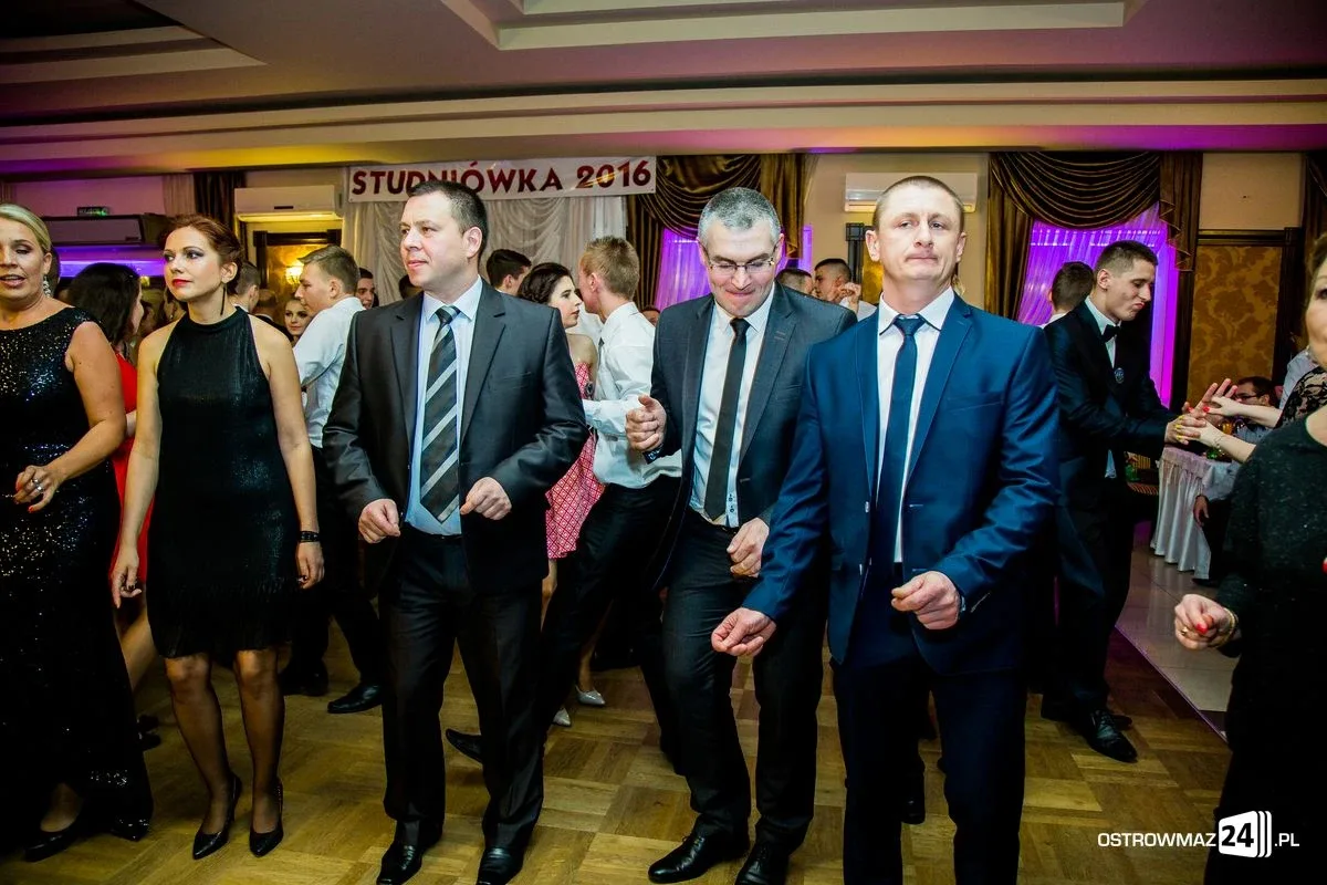 Podróż w czasie. Studniówka "Rubinka" (zdjęcia, wideo)
