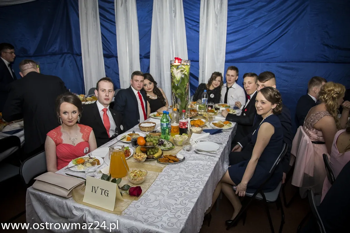 Studniówkę czas zacząć! W sobotę bal Zespołu Szkół w Małkini Górnej