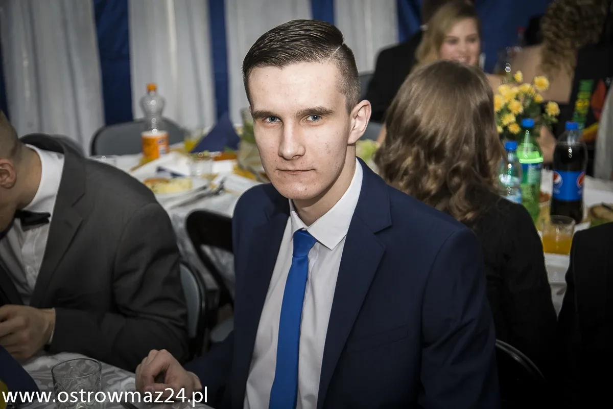 Studniówkę czas zacząć! W sobotę bal Zespołu Szkół w Małkini Górnej